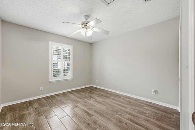 305 REDWOOD Lane, St. Johns, FL 32259