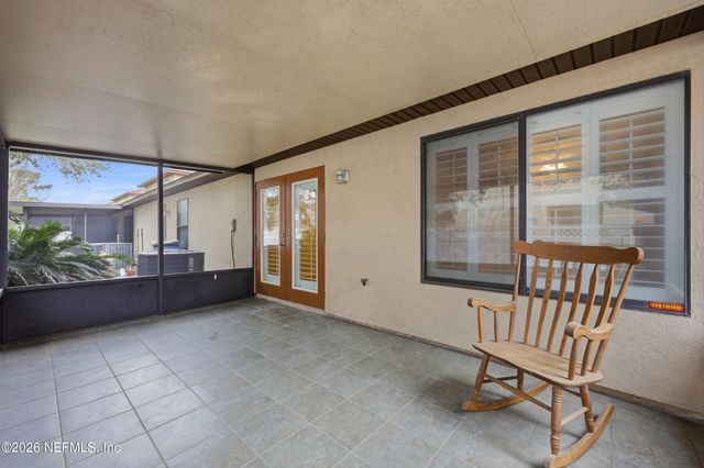 305 REDWOOD Lane, St. Johns, FL 32259