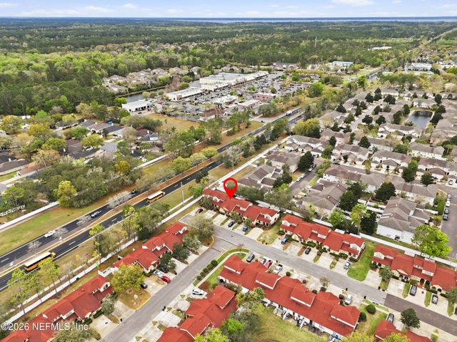 305 REDWOOD Lane, St. Johns, FL 32259