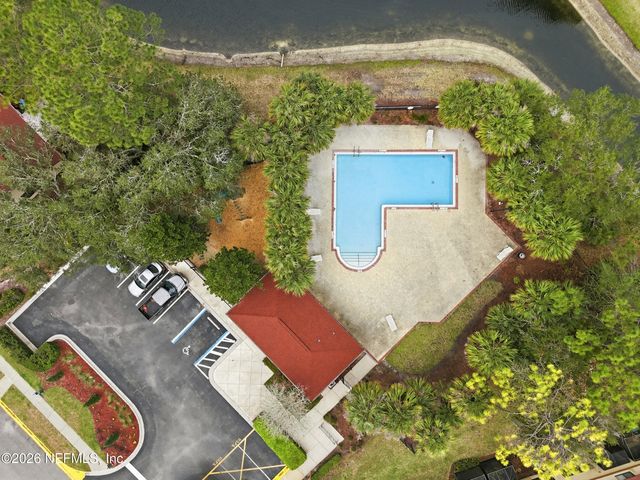 305 REDWOOD Lane, St. Johns, FL 32259