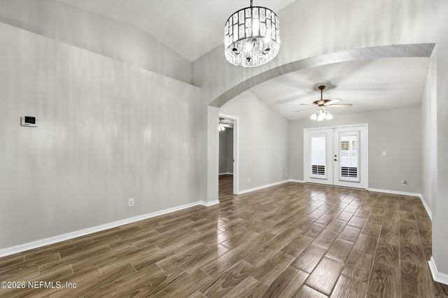 305 REDWOOD Lane, St. Johns, FL 32259