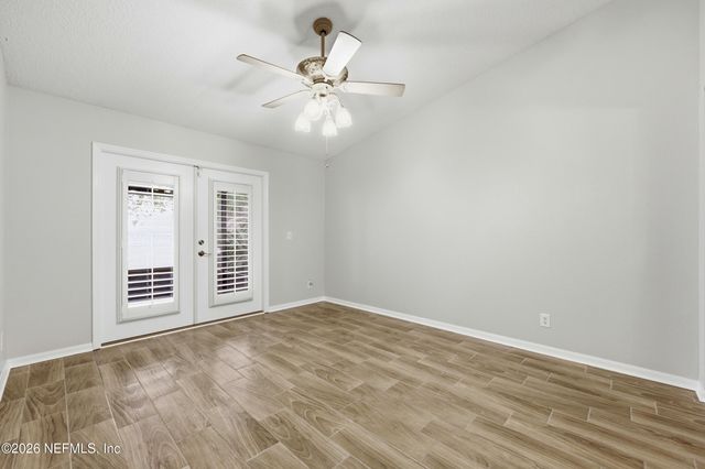 305 REDWOOD Lane, St. Johns, FL 32259