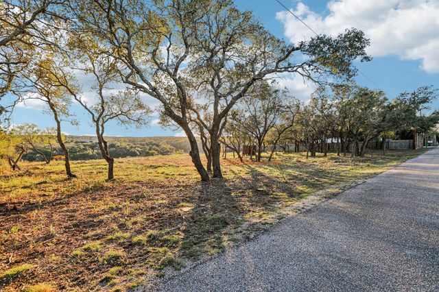 24333 Pedernales Cliff TRL, Spicewood, TX 78669