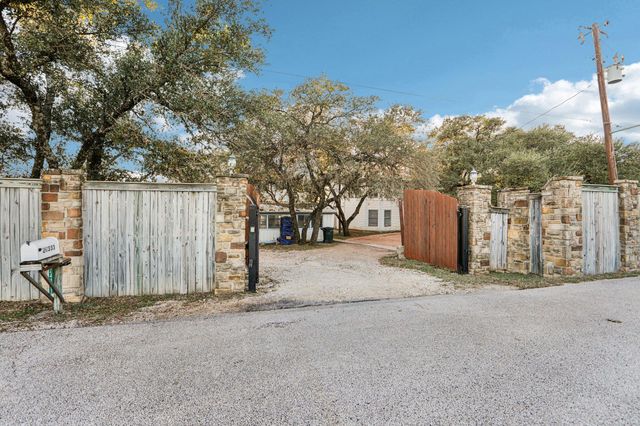 24333 Pedernales Cliff TRL, Spicewood, TX 78669