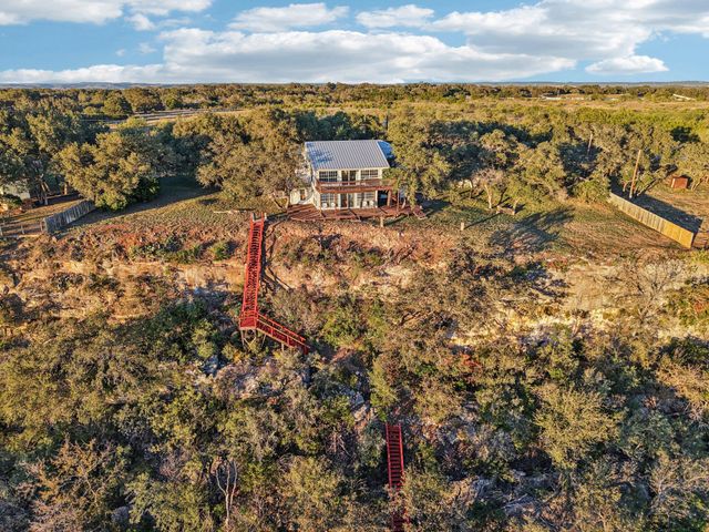 24333 Pedernales Cliff TRL, Spicewood, TX 78669