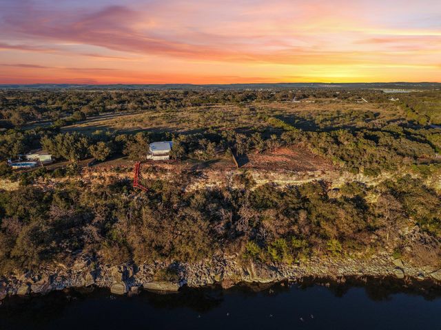 24333 Pedernales Cliff TRL, Spicewood, TX 78669