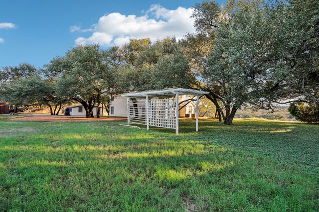 24333 Pedernales Cliff TRL, Spicewood, TX 78669