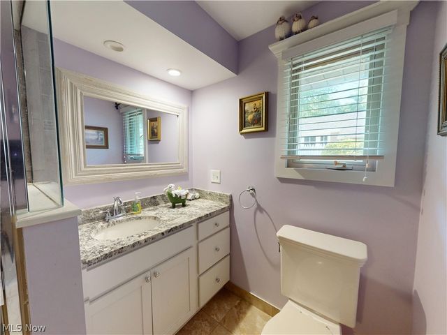 2068 Green Road, Madison, OH 44057