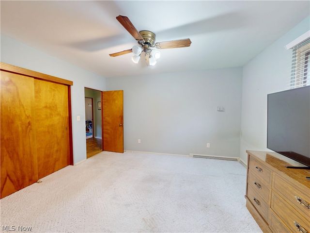 2068 Green Road, Madison, OH 44057