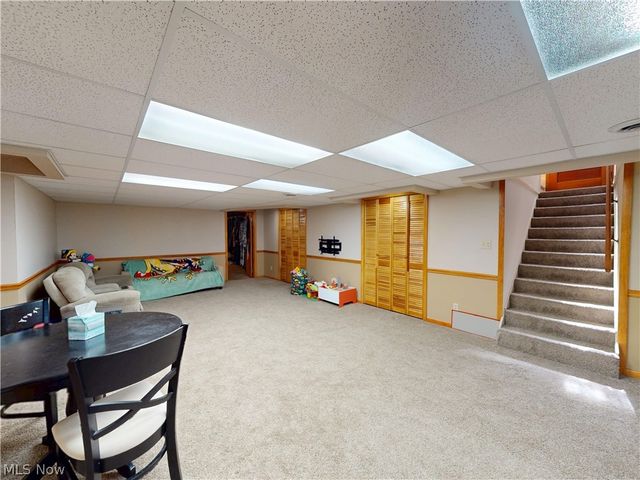 2068 Green Road, Madison, OH 44057