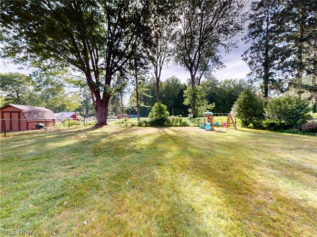 2068 Green Road, Madison, OH 44057