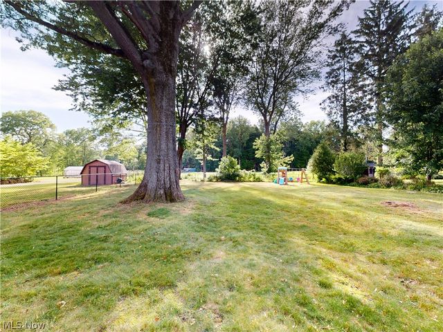2068 Green Road, Madison, OH 44057