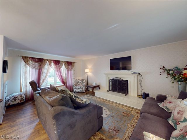 2068 Green Road, Madison, OH 44057