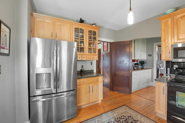 2002 N Fountain Boulevard, Springfield, OH 45504