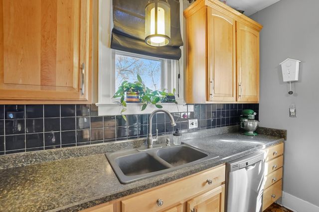 2002 N Fountain Boulevard, Springfield, OH 45504