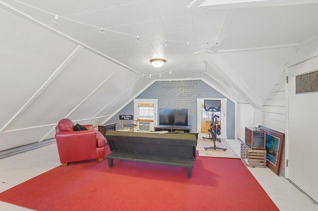 2002 N Fountain Boulevard, Springfield, OH 45504