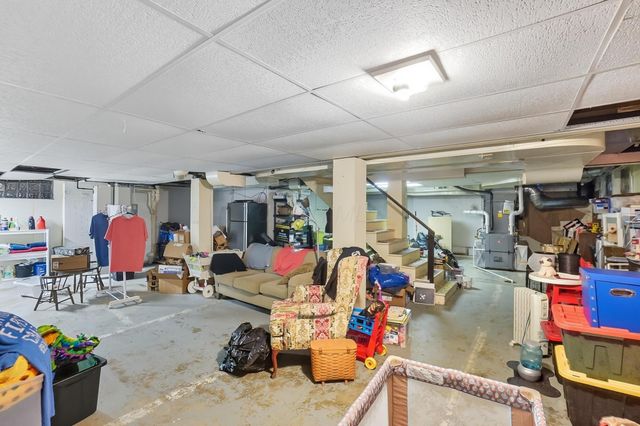 2002 N Fountain Boulevard, Springfield, OH 45504