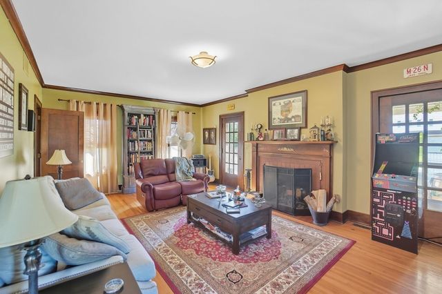 2002 N Fountain Boulevard, Springfield, OH 45504