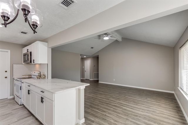 13979 Towne Way Drive, Sugar Land, TX 77498