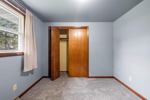 1281 ALICE DRIVE, Green Bay, WI 54304