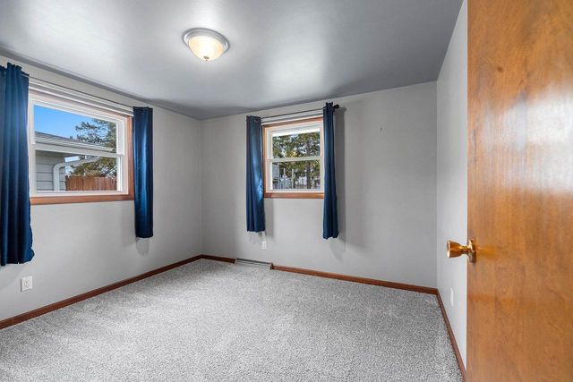 1281 ALICE DRIVE, Green Bay, WI 54304