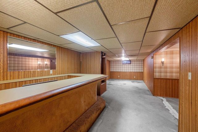 1281 ALICE DRIVE, Green Bay, WI 54304