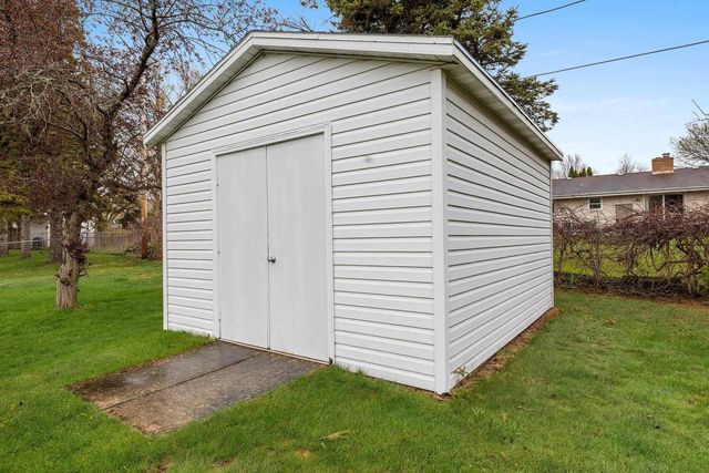 1281 ALICE DRIVE, Green Bay, WI 54304