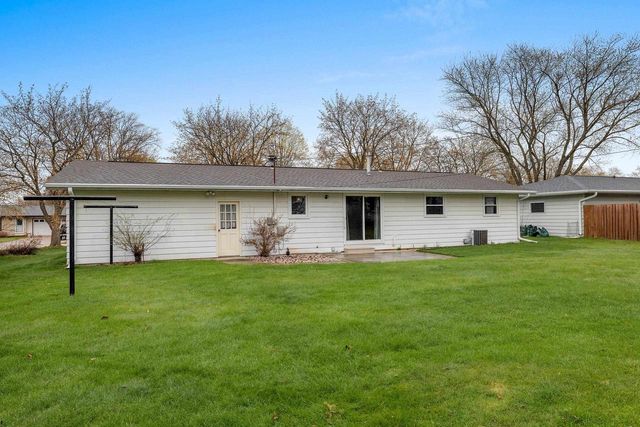 1281 ALICE DRIVE, Green Bay, WI 54304