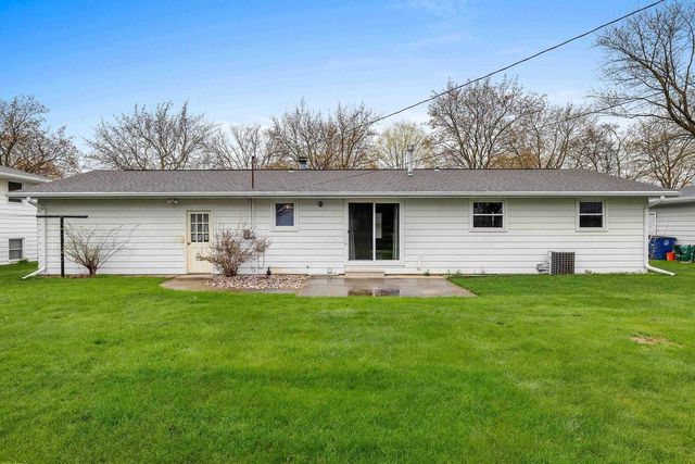 1281 ALICE DRIVE, Green Bay, WI 54304