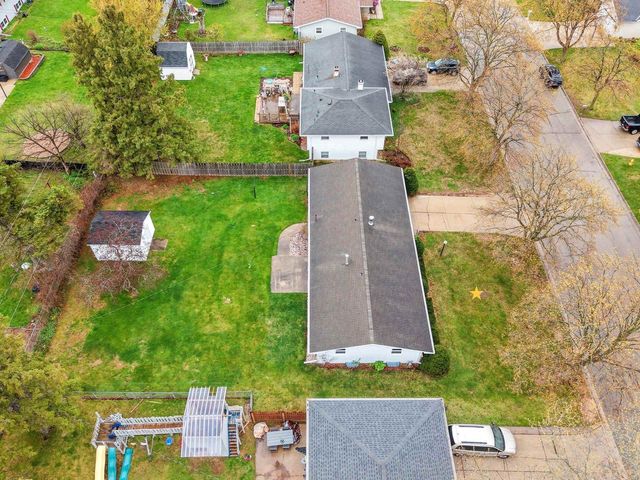 1281 ALICE DRIVE, Green Bay, WI 54304