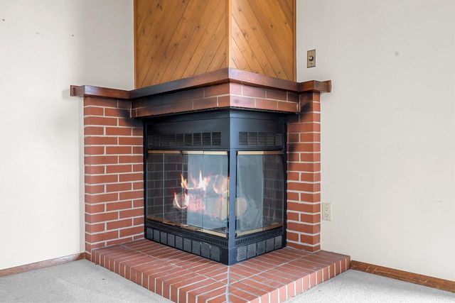1281 ALICE DRIVE, Green Bay, WI 54304