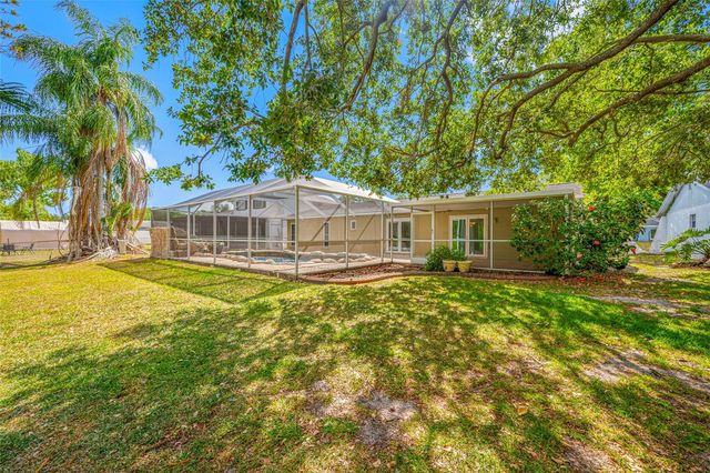 4448 RANCHWOOD LANE, Tampa, FL 33624