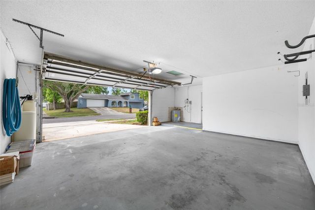 4448 RANCHWOOD LANE, Tampa, FL 33624