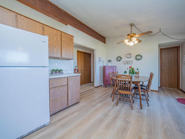 6534 S 63 BUSINESS HIGHWAY, Moberly, MO 65270