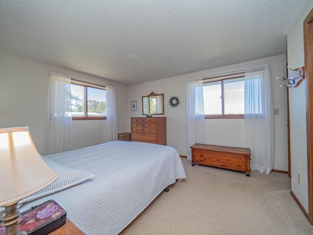 6534 S 63 BUSINESS HIGHWAY, Moberly, MO 65270