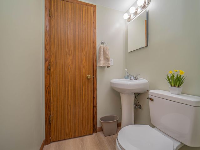 6534 S 63 BUSINESS HIGHWAY, Moberly, MO 65270