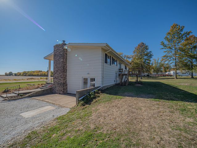 6534 S 63 BUSINESS HIGHWAY, Moberly, MO 65270