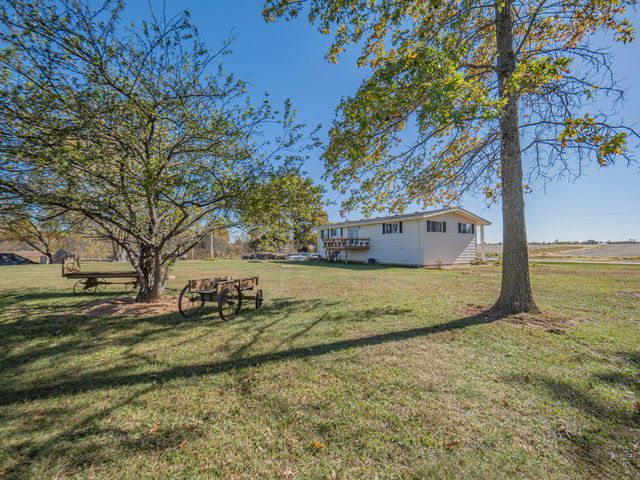 6534 S 63 BUSINESS HIGHWAY, Moberly, MO 65270