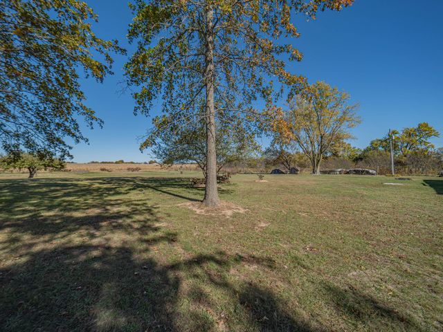 6534 S 63 BUSINESS HIGHWAY, Moberly, MO 65270