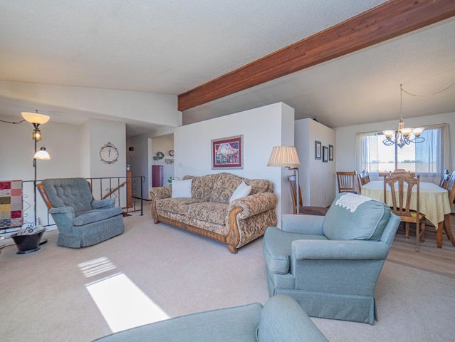 6534 S 63 BUSINESS HIGHWAY, Moberly, MO 65270