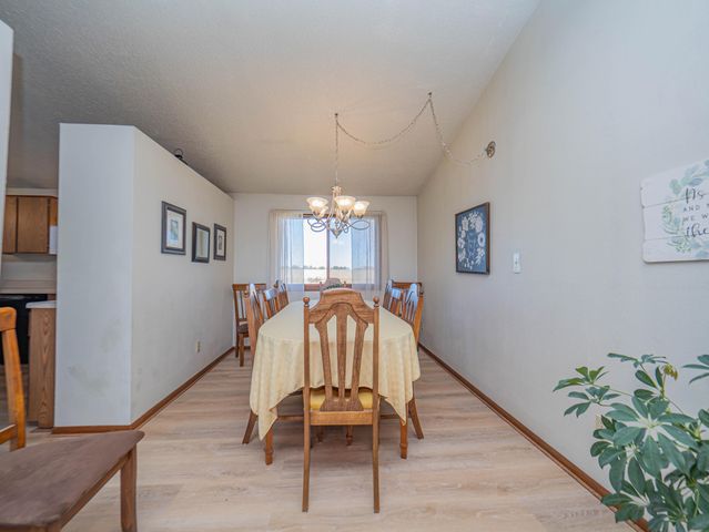 6534 S 63 BUSINESS HIGHWAY, Moberly, MO 65270