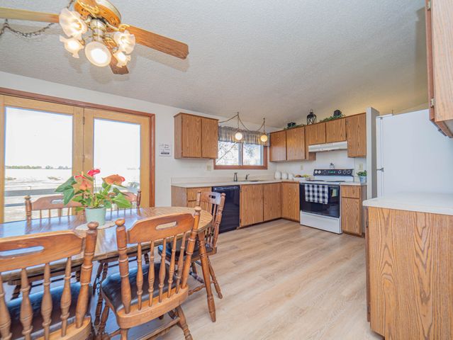 6534 S 63 BUSINESS HIGHWAY, Moberly, MO 65270