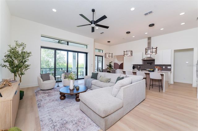 901 EAGLE LANE, Apollo Beach, FL 33572