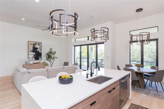 901 EAGLE LANE, Apollo Beach, FL 33572