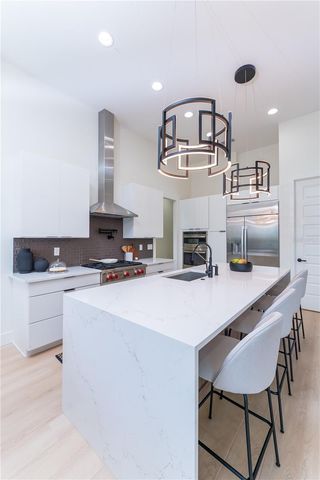 901 EAGLE LANE, Apollo Beach, FL 33572