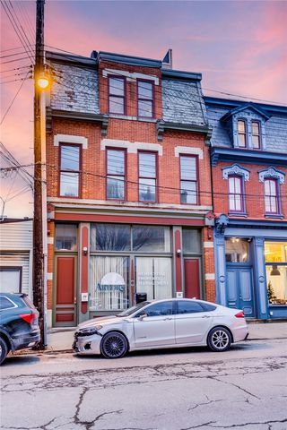 70 S 12th St, South Side, PA 15203