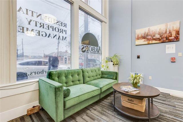 70 S 12th St, South Side, PA 15203