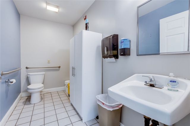 70 S 12th St, South Side, PA 15203