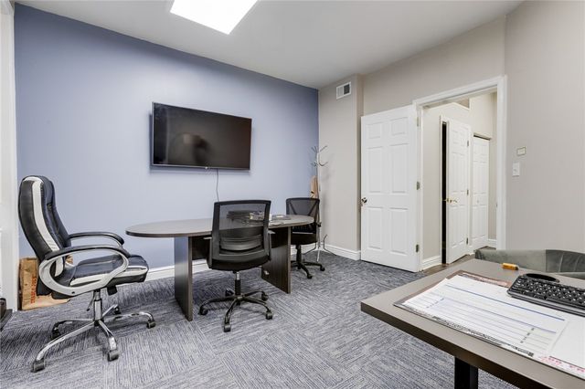 70 S 12th St, South Side, PA 15203