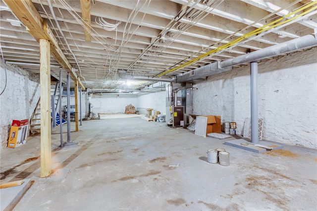 70 S 12th St, South Side, PA 15203